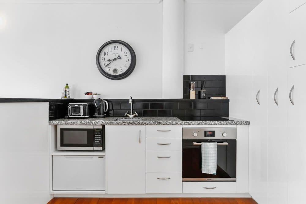 Funky One Bedroom Apartment On Princes Wharf Auckland Ngoại thất bức ảnh